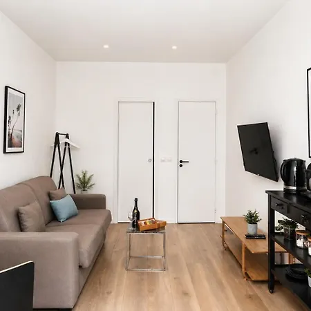 Thebluestay 269 - Cozy Studio, Grands Boulevards Apartment